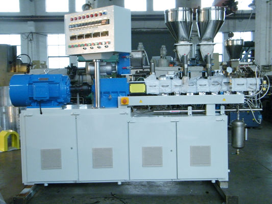 Китай Штрангпресс винта близнеца масштаба лаборатории, машина 5-10кг/хр штрангпресса лаборатории поставщик